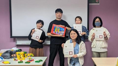 幼兒手工藝/照護/按摩 - 積木執照