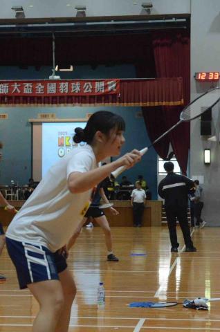 洪芷妤（羽球教練） - 高雄師大盃
