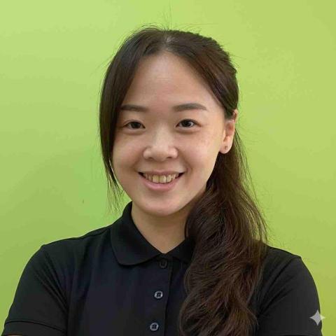 提供游泳課台中服務的專家尤臆筑