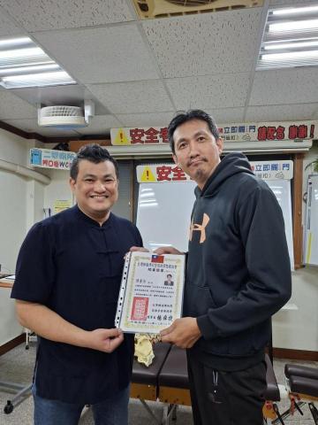 台中西區腳底按摩師傅推薦陳老師個人整復推拿工作室