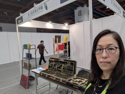 Zoe 成人英文會話/中英翻譯/口譯服務 - 推廣及中英翻譯@MOA EXPO