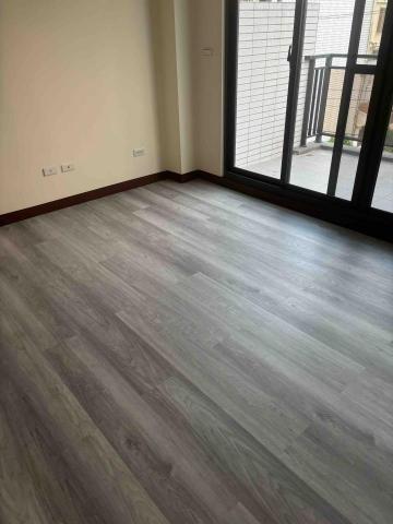 劉先生 - SPC石塑卡扣地板