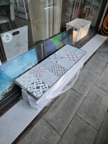 腳踏實木地板 - 