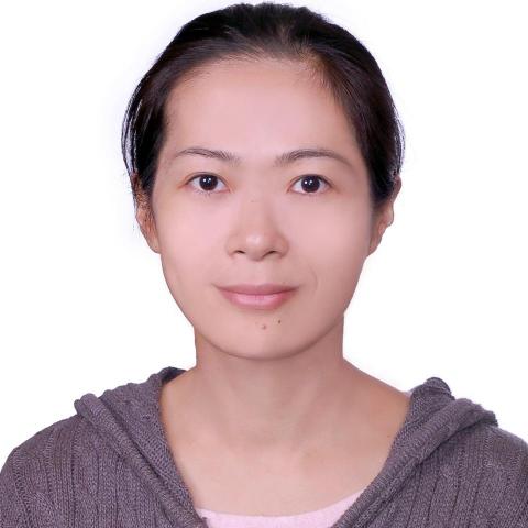 提供接送機服務的專家朱小姐