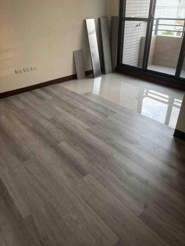 邱小姐 - SPC石塑卡扣地板