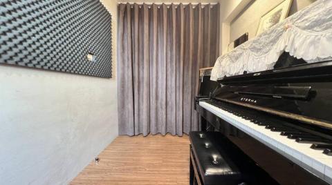 黃彩惠 - 上課琴房 2-1