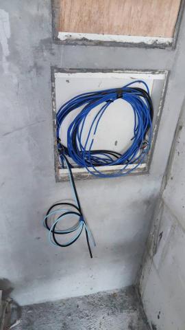 曙光電腦 松仁店(弱電工程 電腦組裝 維修) - 大樓線路抽換