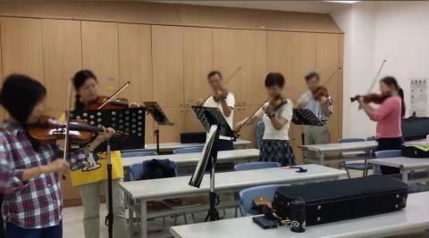 黃彩惠 - 亦提供成人及樂齡族群的個別課程。