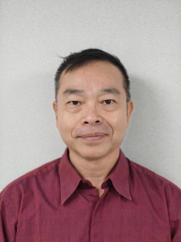 提供牛皮革服務的專家鄭振財