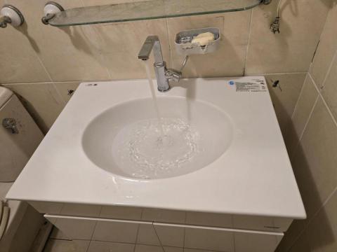 佳銓水電空調工程行 - 凱撒浴櫃安裝