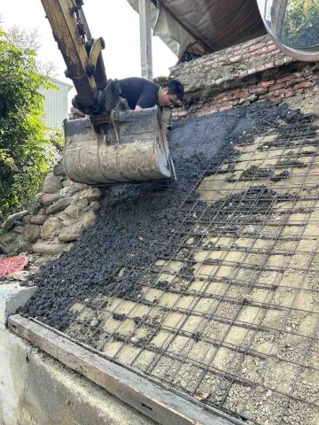 阿禎泥作 - 台南東山斜坡水泥鋪設2