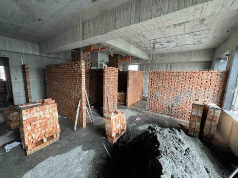 阿禎泥作 - 橋頭砌紅磚?