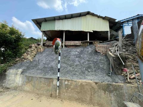 阿禎泥作 - 台南東山斜坡水泥鋪設3完成✅