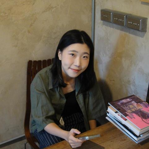 提供加入翻譯社服務的專家梁嘉芯