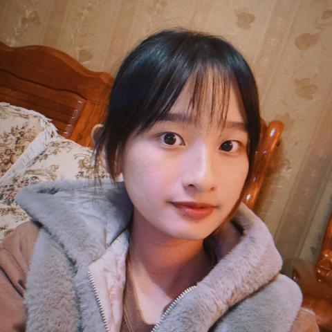 提供rog筆電服務的專家洪楊婕芸