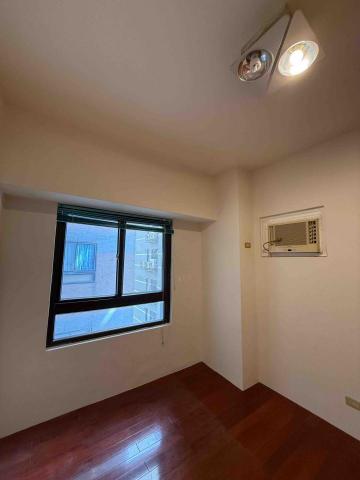 翁有信的 - 居家油漆