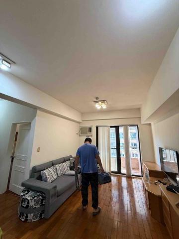 翁有信的 - 居家油漆後地板清潔