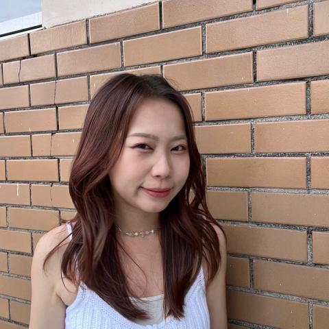 提供韓文服務的專家蔡育芳