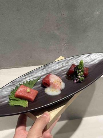 高靖恩 - 鮪魚三部曲