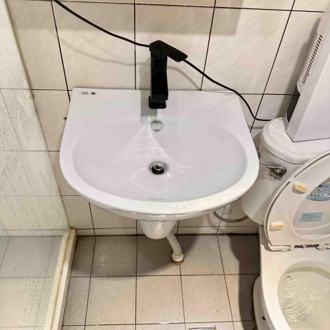 榮鑫居家水電維修 - 松山區八德路四段凱撒臉盆安裝