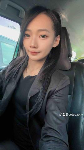 提供化妝師服務的專家張婷茹