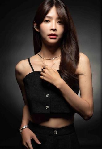 丹妮絲整體造型 - 商業梳化