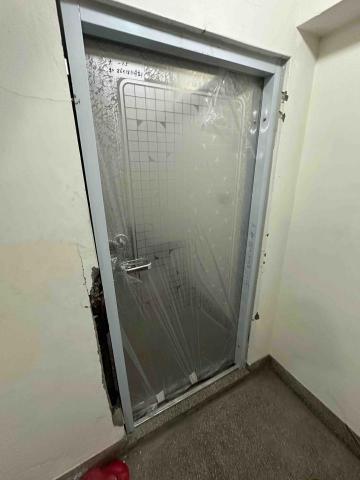 陳思頴 - 白鐵門