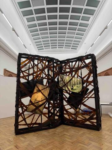 炆度有限公司 - 藝術品布展