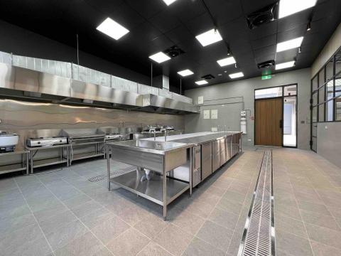 以修空間設計 - 東石鄉農會綠照站｜中央廚房規劃設計