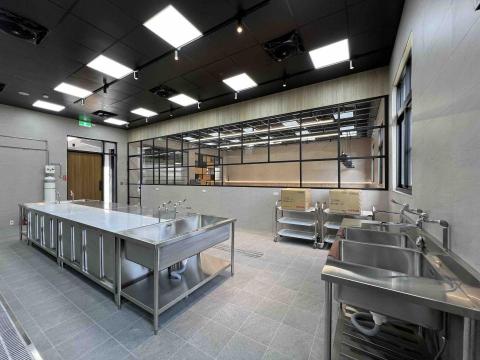 以修空間設計 - 東石鄉農會綠照站｜中央廚房規劃設計