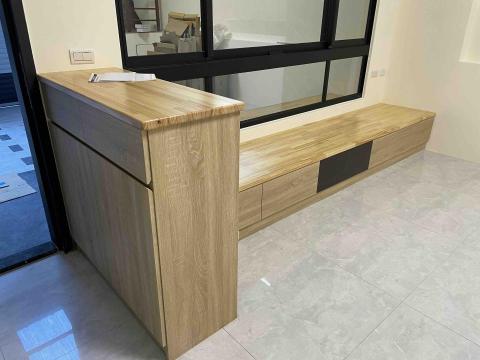 鴻居工程行 林先生 - 臥榻及鞋櫃