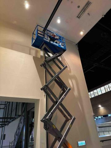 炆度有限公司 - 高空作業