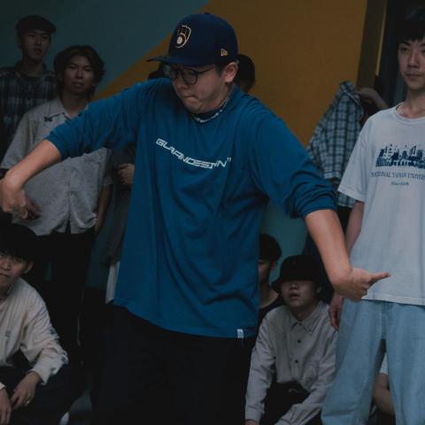 提供popping教學服務的專家劉宏哲