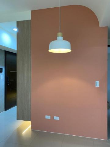 緒品 - 餐桌牆面跳色