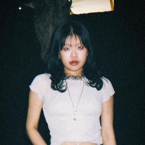 苓雅美術家教推薦墓白 Ashen Whisper