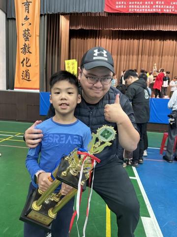 初棋致勝 - 一年從戊組到初段