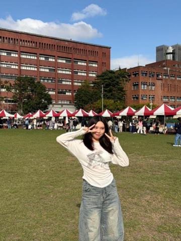 提供鬼步舞服務的專家盧意