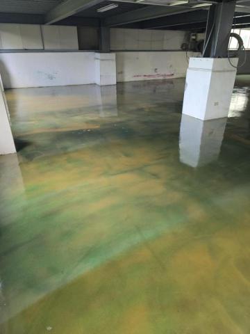 邱炳嘉 - 廠房epoxy地坪施作中途材料完成面