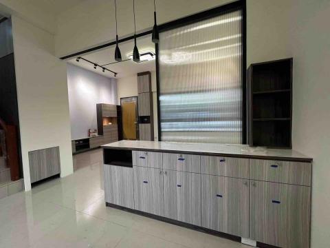 杏杏 - 中島櫃體拉門設定
燈飾安裝