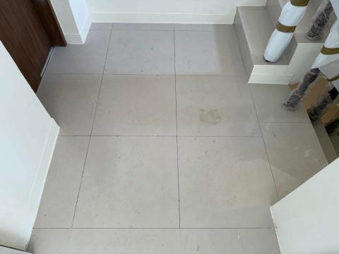 聚眾商行 - 貼磚