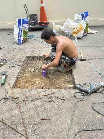 福赫防水工程行 - 柏油挖掉 鋪鐵網加強 