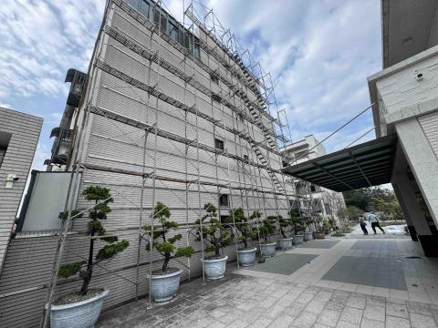 余勇德 - 貨櫃板