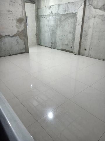 聚眾商行 - 地面貼磚