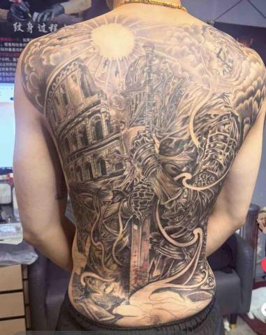 彫尊刺青 - 