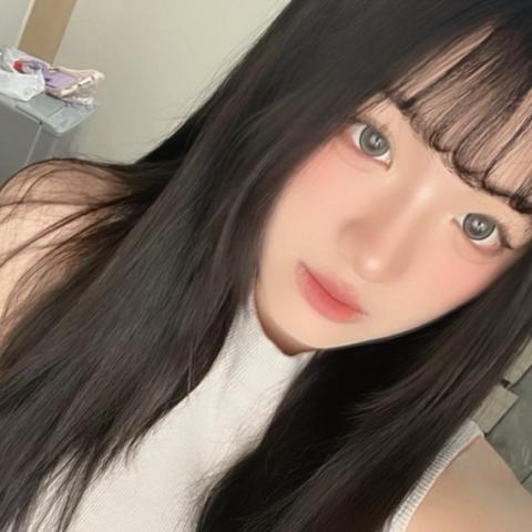 提供化妝品收納盒服務的專家呂守恩