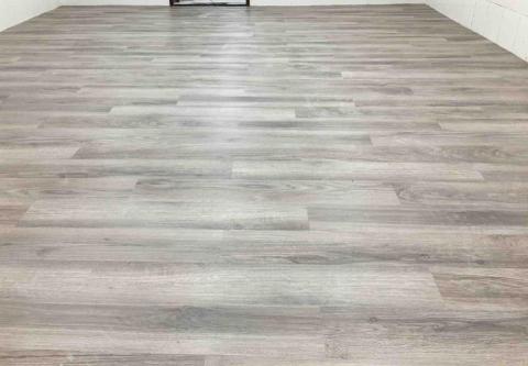 潢毅居家工程行 - 塑膠地板