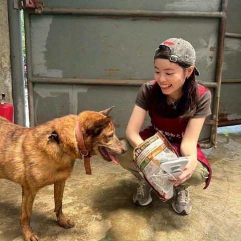 提供27服務的專家Ariel Lee