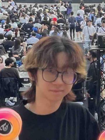 提供高中公民服務的專家馬浚恩