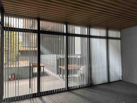 潢毅居家工程行 - 直立簾