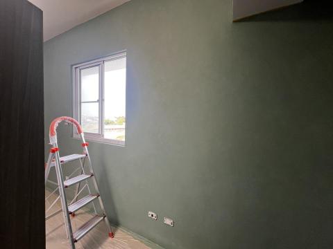 詹琇鈞 - 油漆工程暈染漆完成